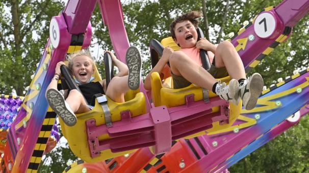 <p>Hoch hinaus mitsamt Nervenkitzel: Diesen beiden bereitet der Kirmesbesuch auch in diesem Jahr richtig Spaß.</p>