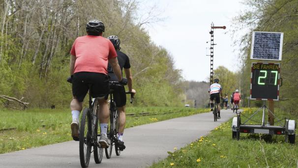 <p>Auch die Geschwindigkeit auf diesem Weg ist häufig ein Thema.</p>