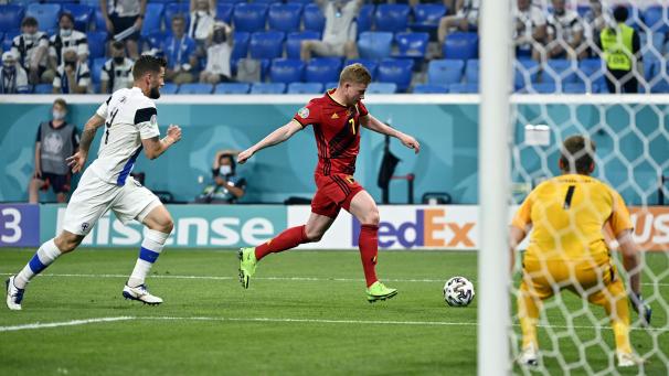 <p>Heute Abend erfahren Kevin De Bruyne und Co., wer ihr Achtelfinal-Gegner sein wird.</p>