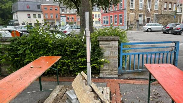 <p>Die Satelittenalage wurde zwar entwendet, das nächste Public Viewing steht aber keinesfalls auf der Kippe.</p>