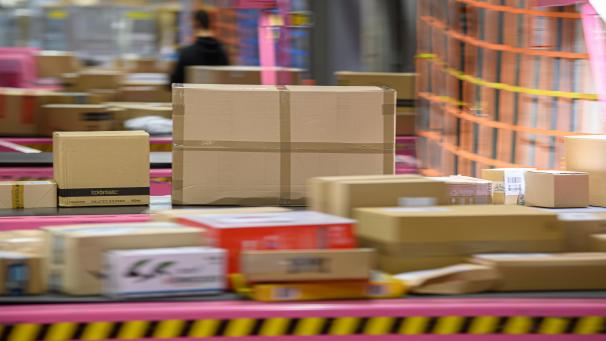 <p>Nacht- und Wochenarbeit ist für die Logistik bei Online-Bestellungen von großer Bedeutung.</p>