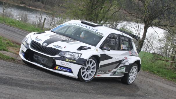 <p>Der Weywertzer Tobias Brüls (Skoda), hier zuletzt bei seinen Testfahrten in Bütgenbach-Berg, tritt 2021 mit einem neuen Beifahrer an.</p>