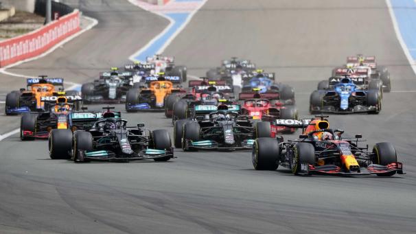 <p>Der Formel-1-Zirkus macht doch Halt in der Türkei.</p>