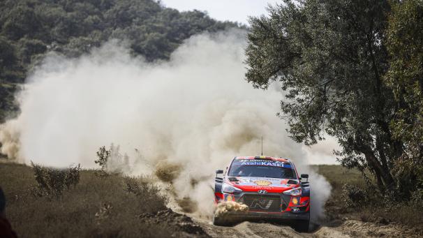 <p>Thierry Neuville kommt bisher am besten mit den Verhältnissen in Kenia zurecht.</p>