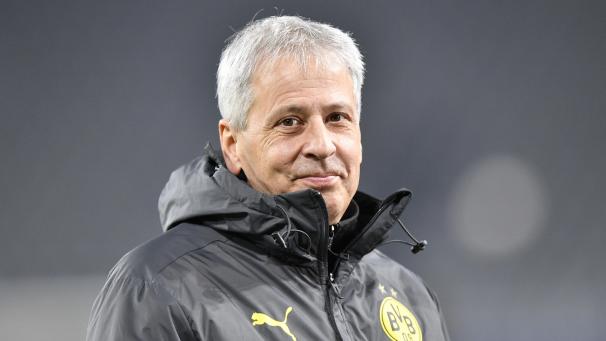<p>Lucien Favre hat Medienberichten zufolge einen Trainerjob bei Crystal Palace abgelehnt.</p>