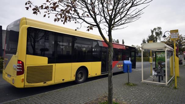 <p>Für junge Leute wird Busfahren ab dem 1. September preisgünstiger.</p>
