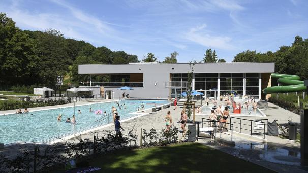 <p>Blick auf den Außenbereich des Wetzlarbades in der Eupener Unterstadt</p>