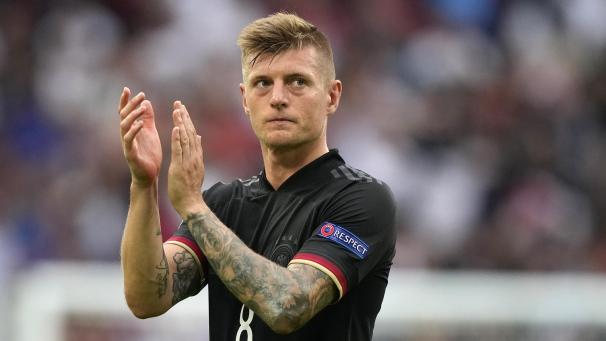 <p>Toni Kroos legt das Nationalmannschaftstrikot nieder.</p>