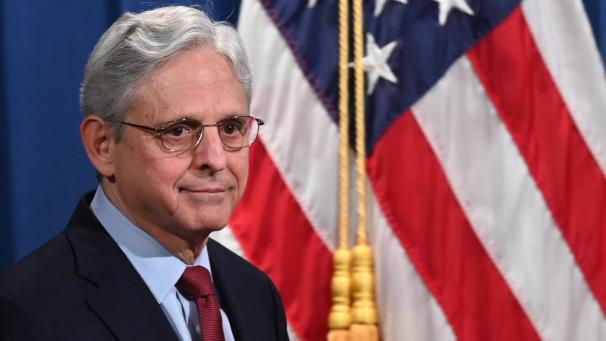 <p>US-Justizminister Merrick Garland hat angeordnet, dass die Todesstrafe auf Bundesebene vorerst nicht mehr vollstreckt werden darf.</p>