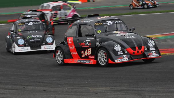 <p>Premiere für das Team LifeLive (#149) beim 25h-Fun Cup Rennen in Spa-Francorchamps.</p>