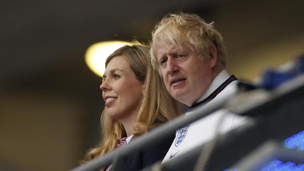 <p>Boris Johnson hat sich das EM-Finale live im Stadion angeschaut.</p>