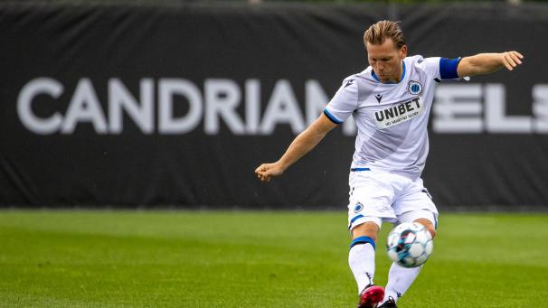 <p>Brügges Ruud Vormer in Aktion während eines Vorbereitungsspiels.</p>