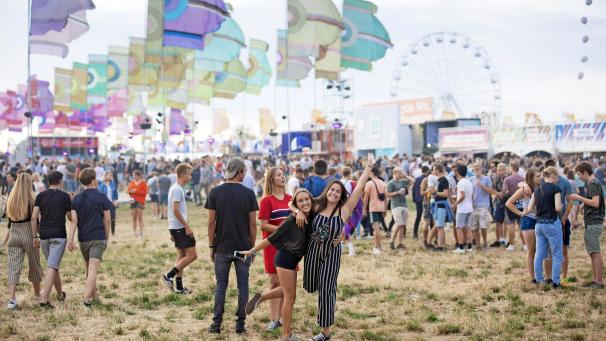 <p>Läuft alles nach Plan, startet am 19. August Pukkelpop in Kiewit (Hasselt) mit täglich 60.000 Besuchern. Werden Freitag strengere Auflagen für das Musikfestival beschlossen?</p>