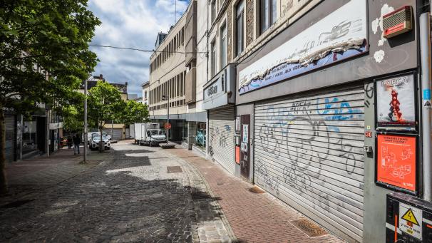 <p>Die Wallonie ist seit einigen Jahren vom kommerziellen Niedergang ihrer Stadtzentren (hier Charleroi) betroffen.</p>