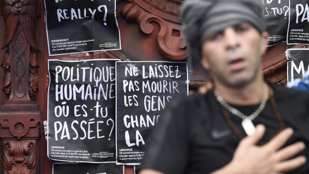 <p>Die Situation der Papierlosen in der Brüsseler Beginenhofkirche spitzt sich zu.</p>