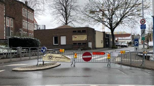 <p>B9726651759Z.1_20210406140719_000+GI6HTFG61.1-0</p>