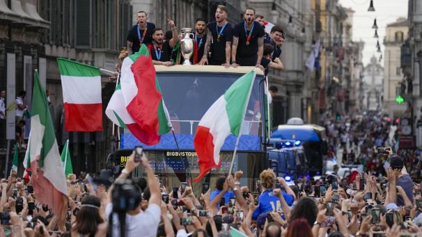 <p>Nach_dem_Finale_Ital_70149931</p>