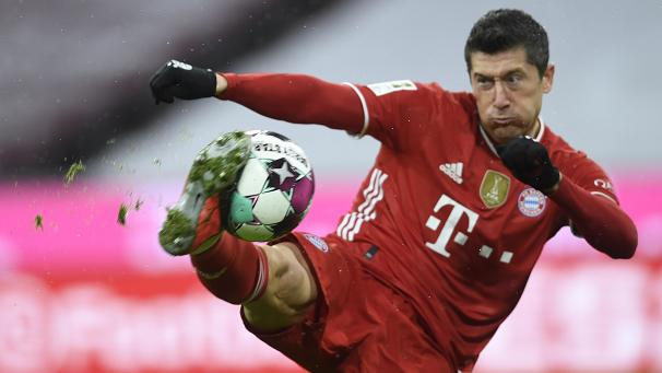 <p>Bayerns Robert Lewandowski ist erneut Deutschlands Fußballer des Jahres.</p>