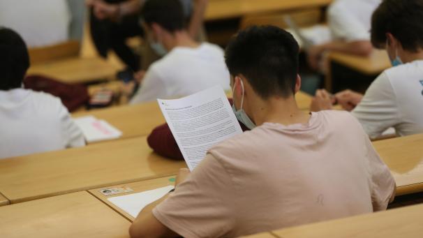 <p>An der FH Aachen laufen die Vorbereitungen für eine Rückkehr in den Präsenzunterricht ab dem Wintersemester.</p>