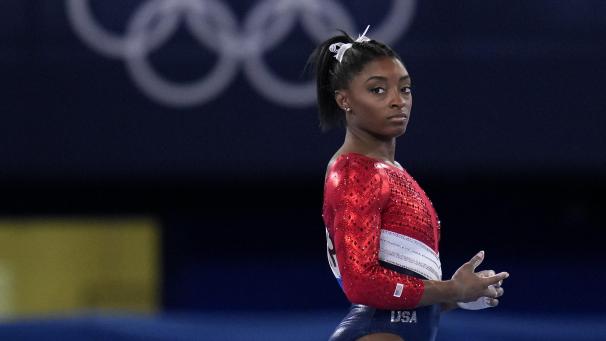 <p>Simone Biles aus den USA während des Finales der Kunstturnerinnen bei den Olympischen Sommerspielen 2020. Die viermalige Rio-Olympiasiegerin hat ihre weiteren Starts in den Turn-Finals bei den Sommerspielen in Tokio abgesagt.</p>