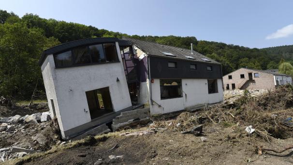 <p>Die Auswirkungen der Flutkatastrophe vor zwei Wochen (Bild: Wesertal in Pepinster) auf die Feuerversicherungsprämien sind noch nicht absehbar.</p>