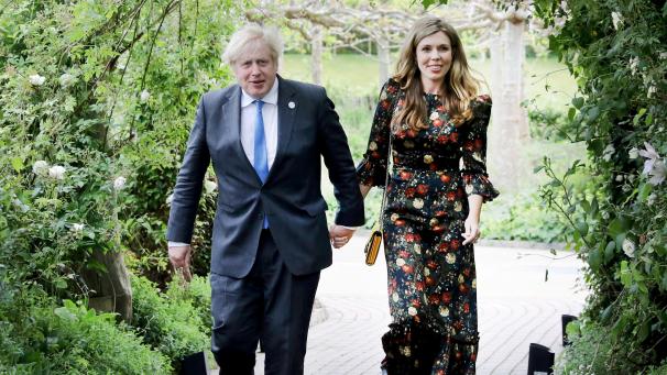 <p>Premier Boris Johnson und seine Ehefrau Carrie Johnson treffen im Juni im Rahmen des G7-Gipfels zu einem Empfang im botanischen Garten „Eden Project“ ein.</p>
