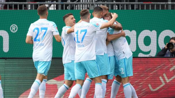 <p>Die Schalker konnten am Sonntag in Kiel endlich wieder einen Sieg bejubeln.</p>