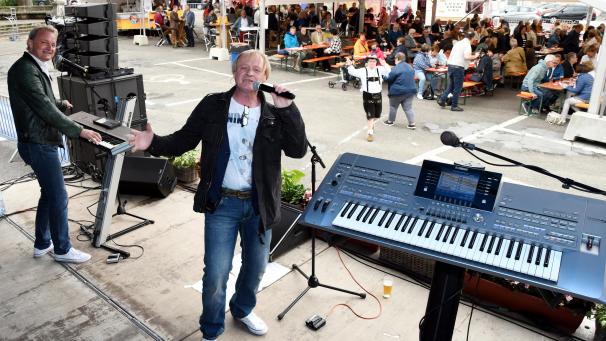 <p>Das Duo „Mario &amp; Christoph“ sorgte für den musikalischen Rahmen des Tiroler Frühschoppens in Eupen.</p>