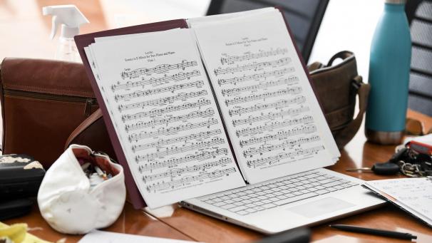 <p>Da, wo es nicht anders möglich war, hat die Musikakademie der Deutschsprachigen Gemeinschaft ihre Kurse online angeboten.</p>