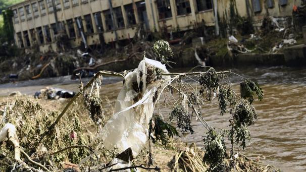 <p>Unternehmen, die vom Hochwasser stark getroffen sind, können auf speziell dafür eingerichtete Sanierungshilfen zurückgreifen.</p>