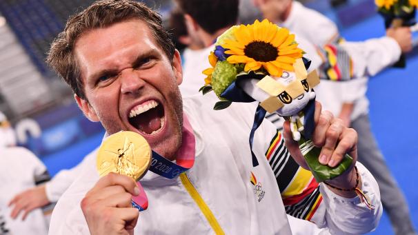 <p>Vincent Vanash belohnte sich für seine drei Paraden im Shoot-Out mit der Goldmedaille.</p>