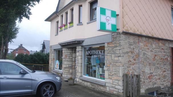 <p>Die Apotheke Jehotte in Bütgenbach ist wieder geöffnet.</p>