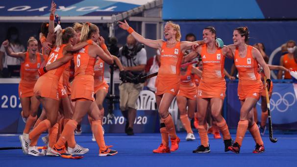 <p>Die niederländischen Hockeydamen halten seit Freitag alle drei großen Titel in den Händen.</p>