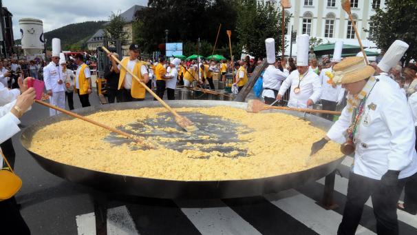 <p>Eigentlich sollte in diesem Jahr die 25. Auflage des Riesenomeletts gefeiert werden. Dies fällt aufgrund der Corona-Bestimmungen ins Wasser.</p>