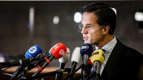 <p>Premier Rutte betonte, dass die Regierung das Risiko einer erneuten Infektionswelle wie Anfang Juli nicht eingehen wolle. „Wir müssen vorsichtig bleiben.“</p>