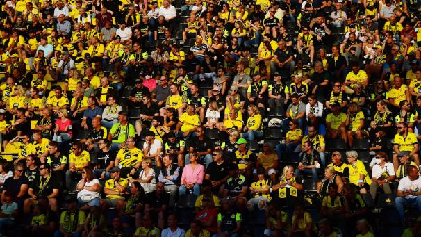 <p>25.000 Geimpfte oder Covid-19-Genesene Fans verfolgten das Spiel im Stadion.</p>