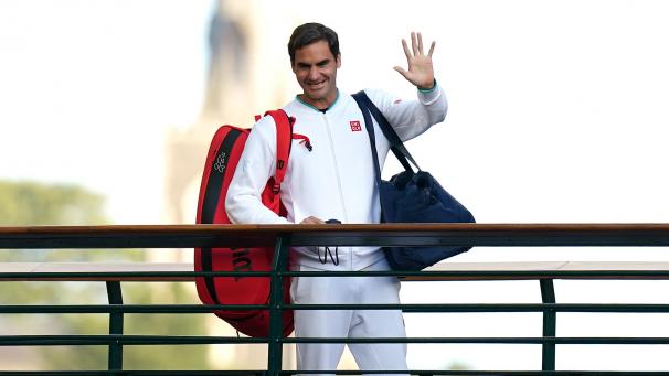 <p>Roger Federer ist am Knie verletzt.</p>