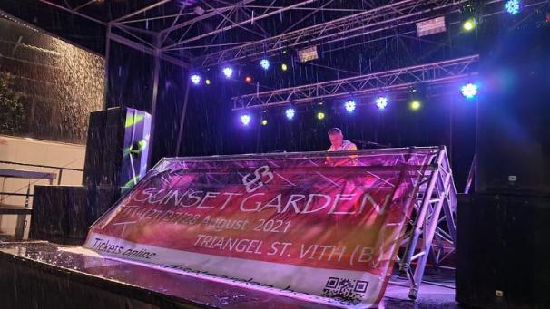 <p>Bei der ersten Ausgabe der „Sunset Garden“ waren die Veranstalter nicht vom Wetter verwöhnt.</p>