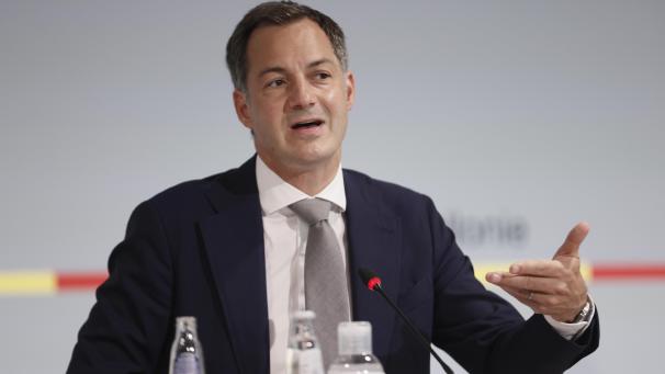 <p>Premierminister De Croo: „Wir hatten am 7. August, eine Woche vor der Einnahme Kabuls durch die Taliban, nachdrücklich alle Belgier in Afghanistan zum Verlassen des Landes aufgefordert.“</p>
