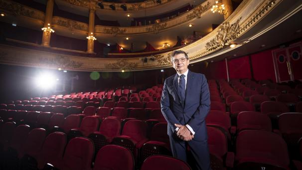 <p>Stefano Pace in der Lütticher Oper, seiner neuen Wirkungsstätte</p>