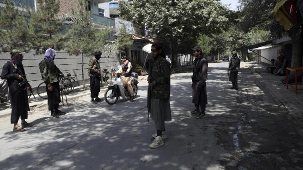 <p>Dass die Taliban die Macht in Afghanistan früher oder später übernehmen würden, wusste man seit Jahren. Sich und die Öffentlichkeit zu Hause darauf vorbereitet, hat man unterlassen.</p>