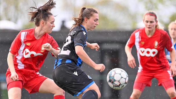 <p>Loredana Humartus (links)</p>