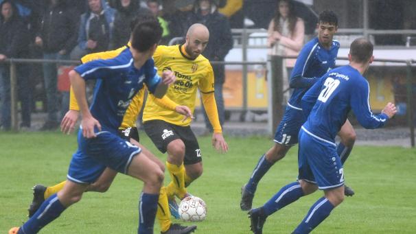 <p>Dzenan Musovic lief zum ersten Mal in der 2. Provinzklasse für Walhorn auf.</p>