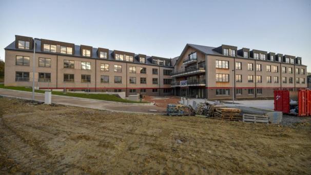 <p>Ein Blick von außen auf die Kelmiser Seniorenresidenz Leoni</p>