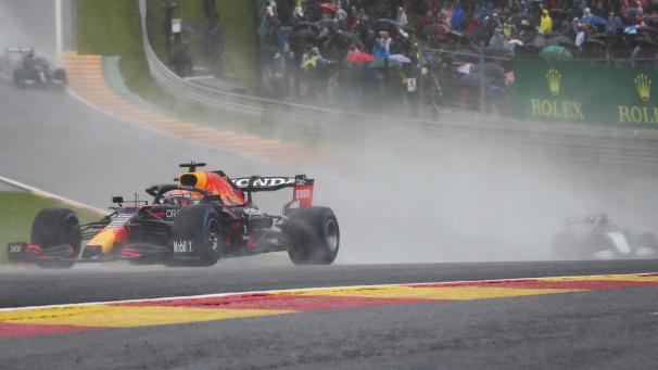 <p>Sieger des Alibi-Grand Prix im Regenchaos von Spa-Francorchamps wurde Max Verstappen (NL/Red Bull).</p>