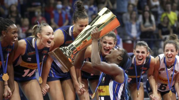 <p>Italien sicherte sich den EM-Pokal</p>