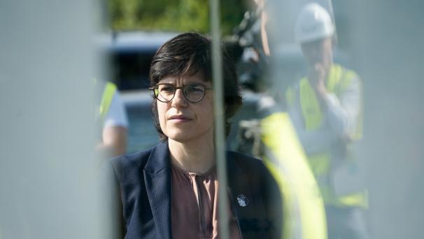 <p>Energieminister Tinne Van der Straeten (Groen) bei einem Besuch des Baus der ersten Fluxys-Pipeline.</p>