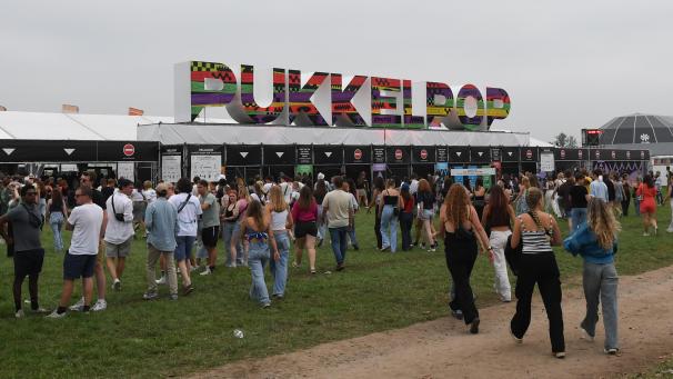 <p>Die Organisatoren rechnen damit, dass das Musikevent an vier Tagen über 180.000 Musikfans in seinen Bann ziehen wird.</p>