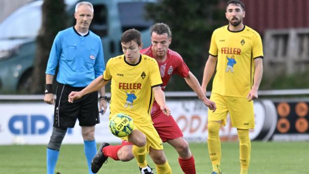 <p>Markus Bungart (vorne) und die Weywertzer sind wieder Erster.</p>