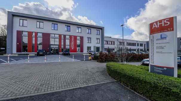 <p>Ab September 2024 kann an der AHS „Soziale Arbeit“ in einem Bachelor-Studiengang studiert werden.</p>